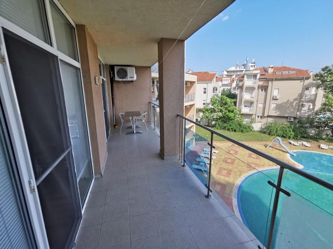 Appartement In Semiramida Gardens Sunny Beach Exterior foto